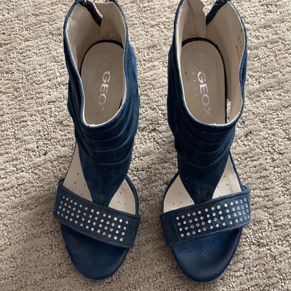 GEOX BLUE SUEDE RHINESTONE SANDALS HEELS 37.5